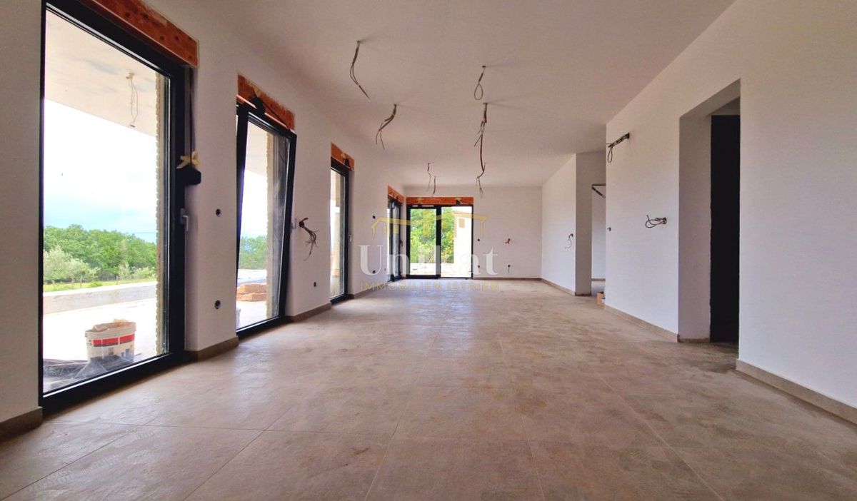 Villetta prefabbricata indipendente al piano terra in zona tranquilla